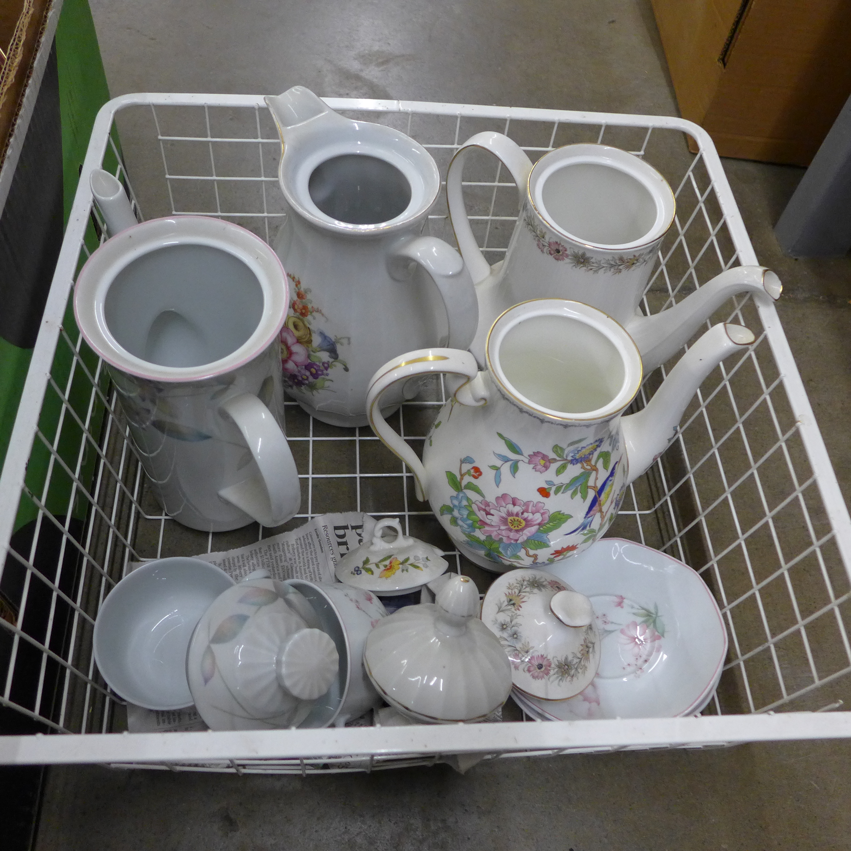 A collection of assorted china including Wedgwood Jasperware and Aynsley, two boxes **PLEASE NOTE - Bild 3 aus 3