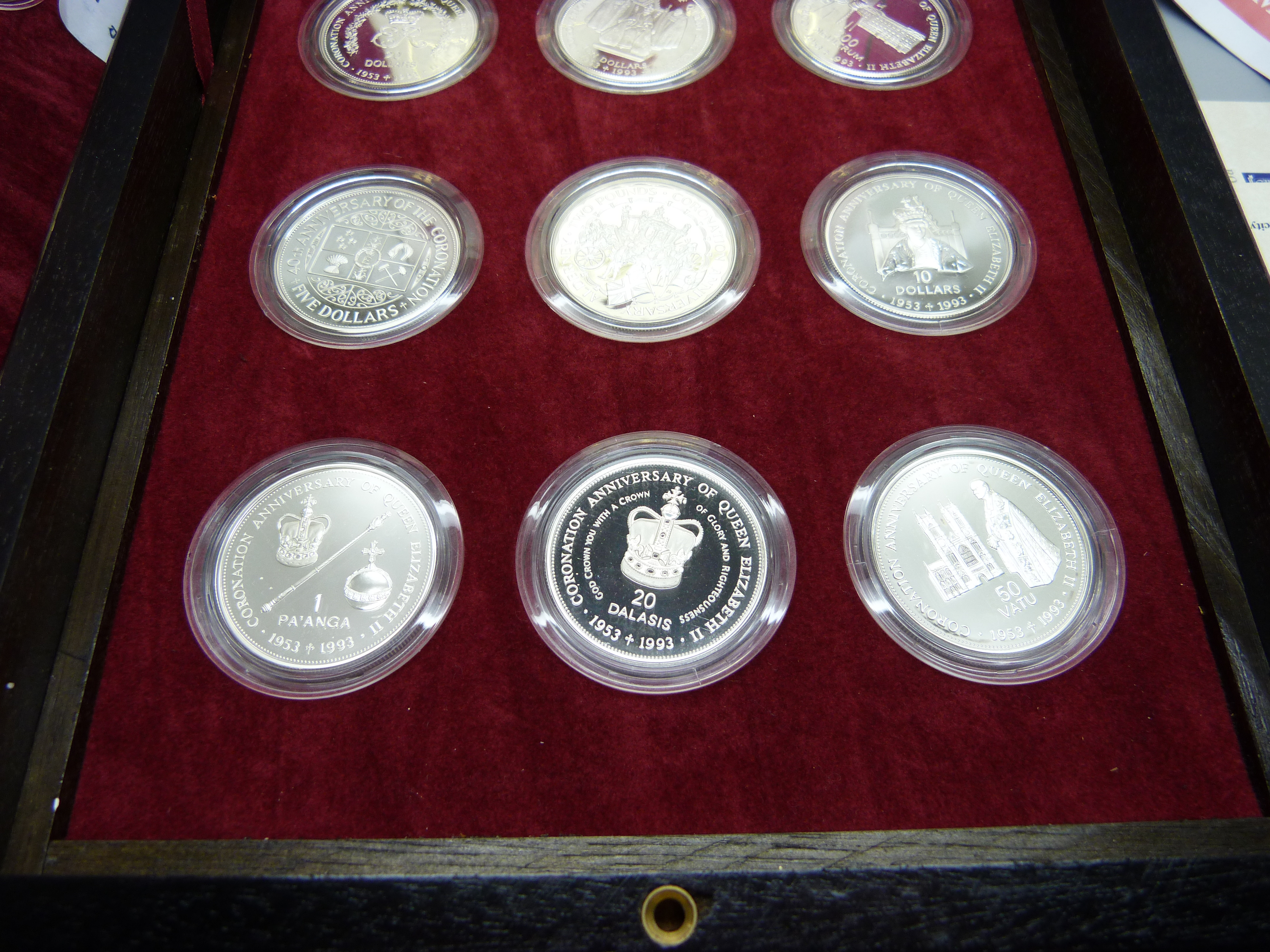 A 40th Anniversary Coronation collection of eighteen silver coins, boxed with paperwork - Image 4 of 8