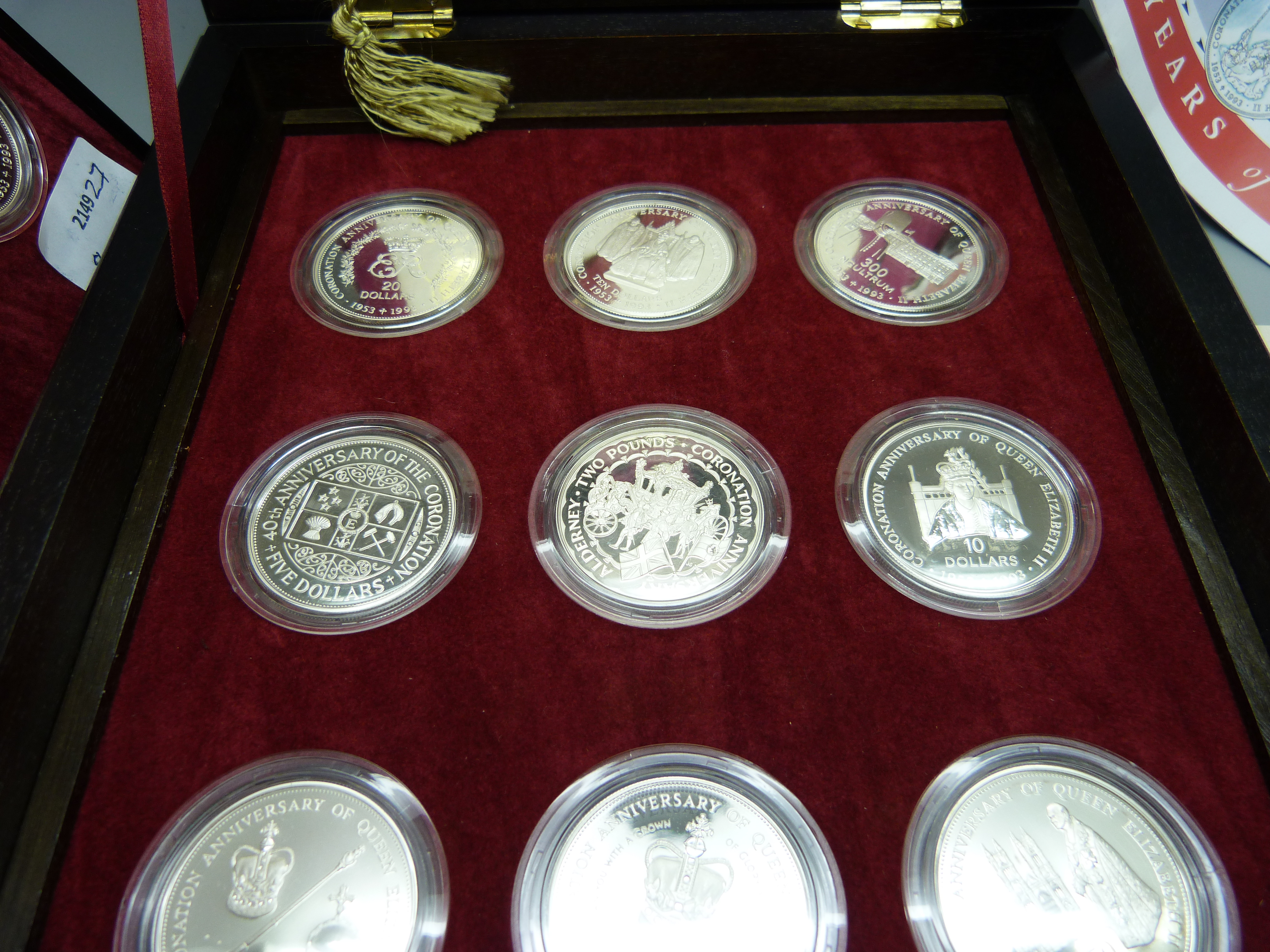 A 40th Anniversary Coronation collection of eighteen silver coins, boxed with paperwork - Image 3 of 8