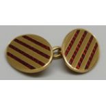 A single 18ct gold cufflink, 5.7g