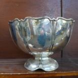 A silver punch bowl, Sheffield 1906, Atkin Bros., 1064g