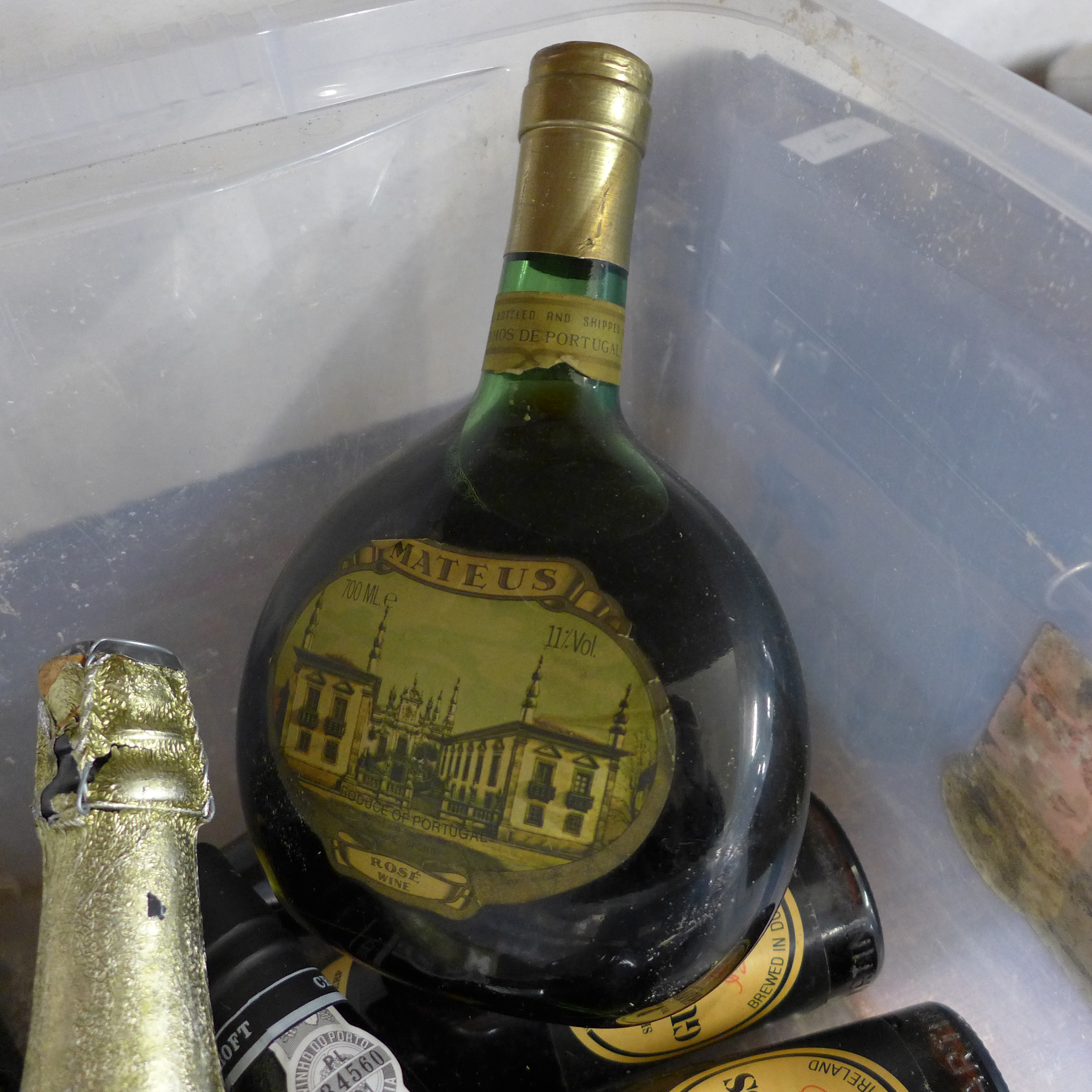 Various bottles of Guinness, Port and sparkling wine - Image 2 of 3