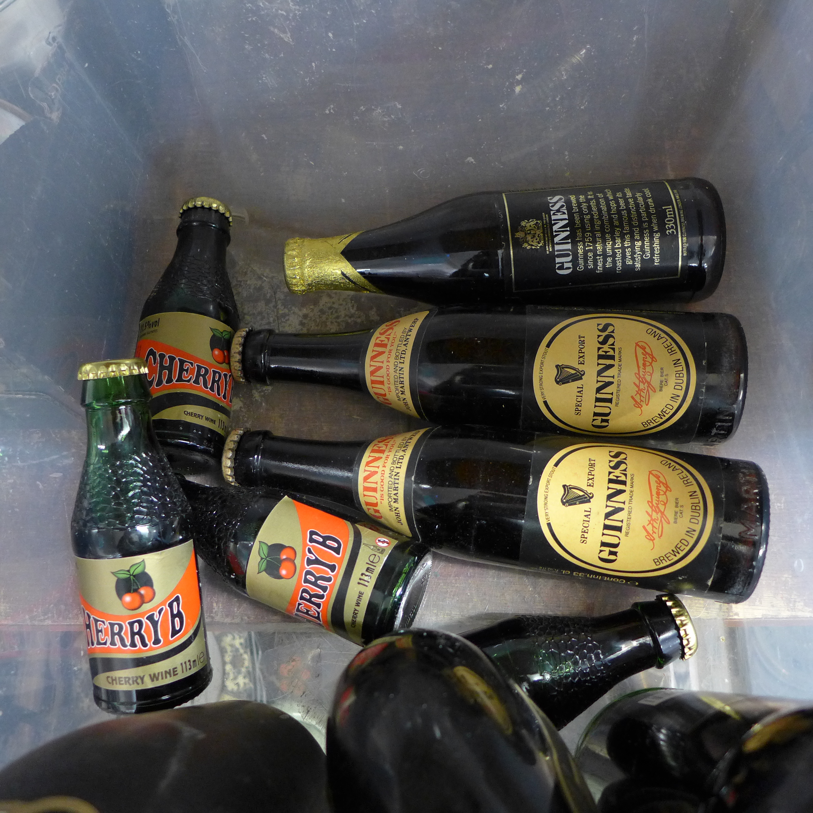 Various bottles of Guinness, Port and sparkling wine - Image 3 of 3