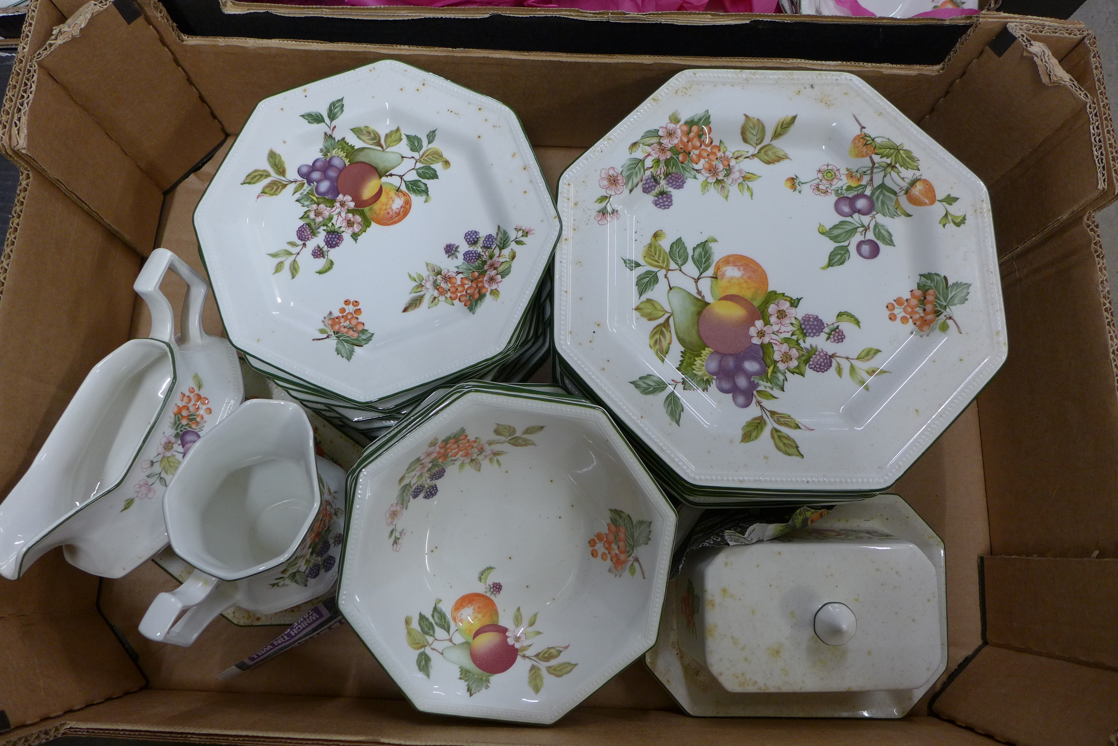 Four boxes of Johnson Bros. tea and dinnerwares, 1980's **PLEASE NOTE THIS LOT IS NOT ELIGIBLE FOR - Image 2 of 3