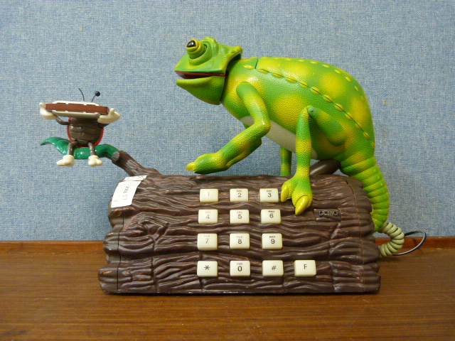 A Chameleon novelty telephone