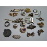 Vintage jewellery and badges