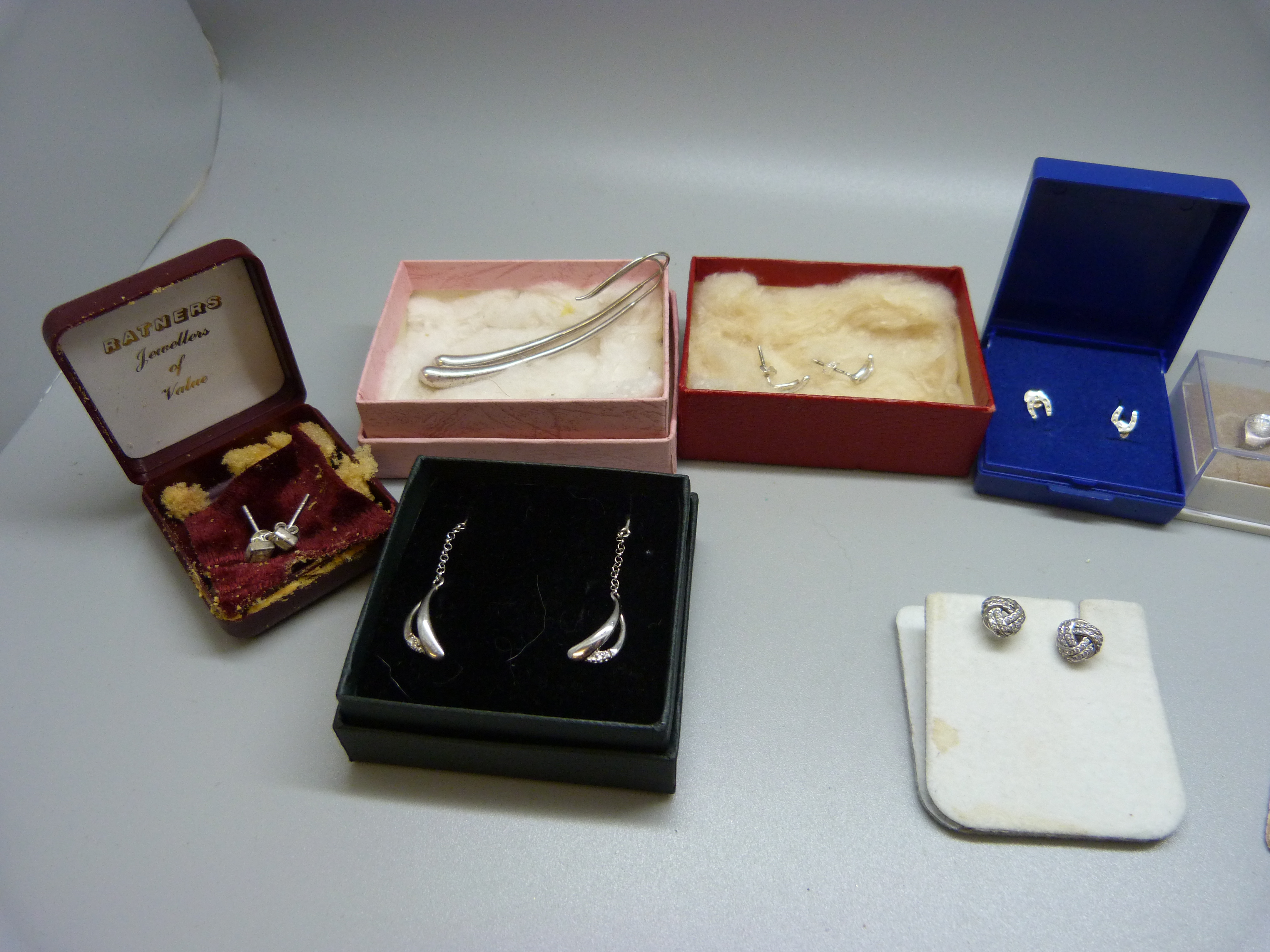 Twelve pairs of silver earrings - Image 3 of 3