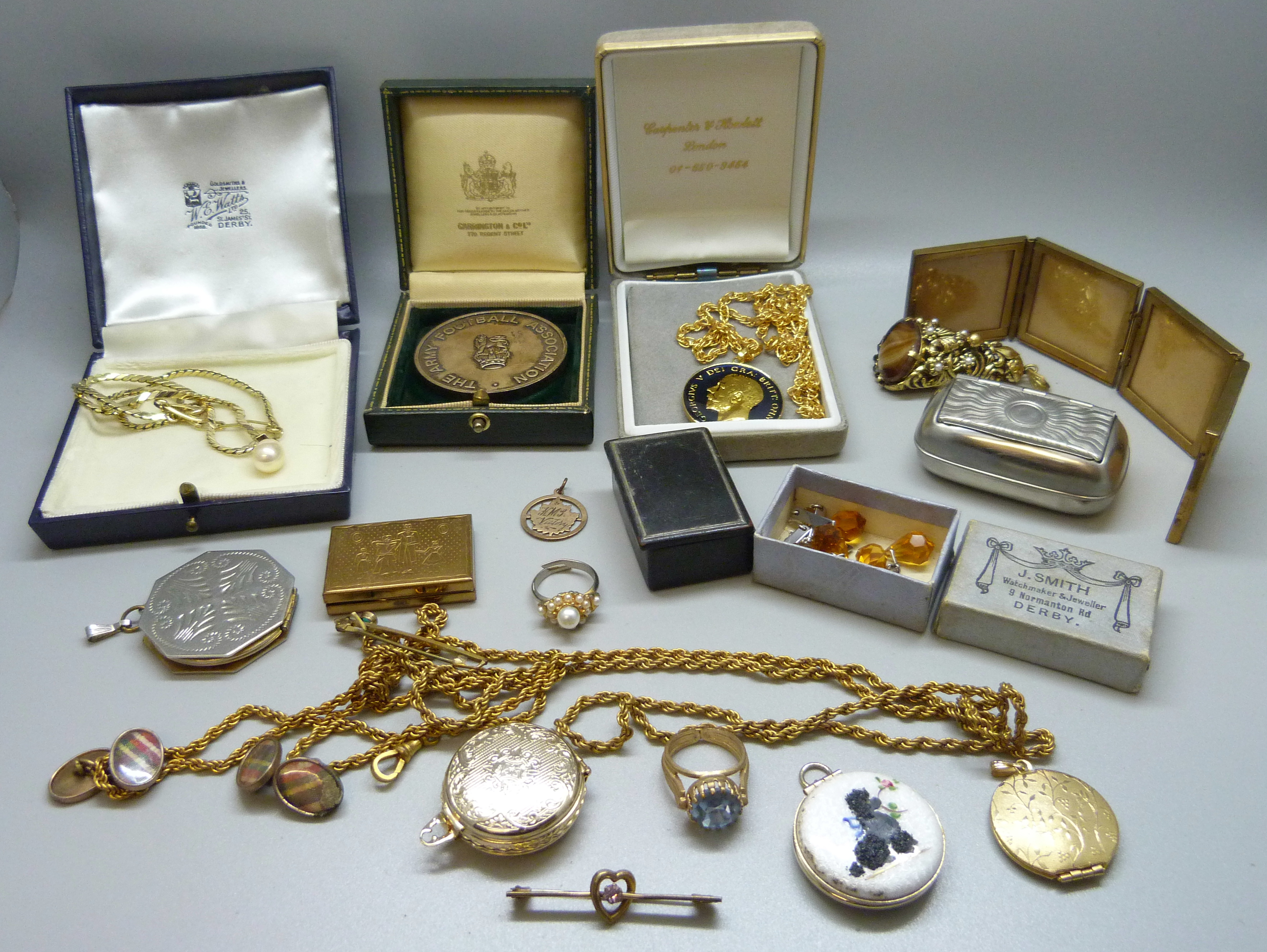 Assorted jewellery, etc.