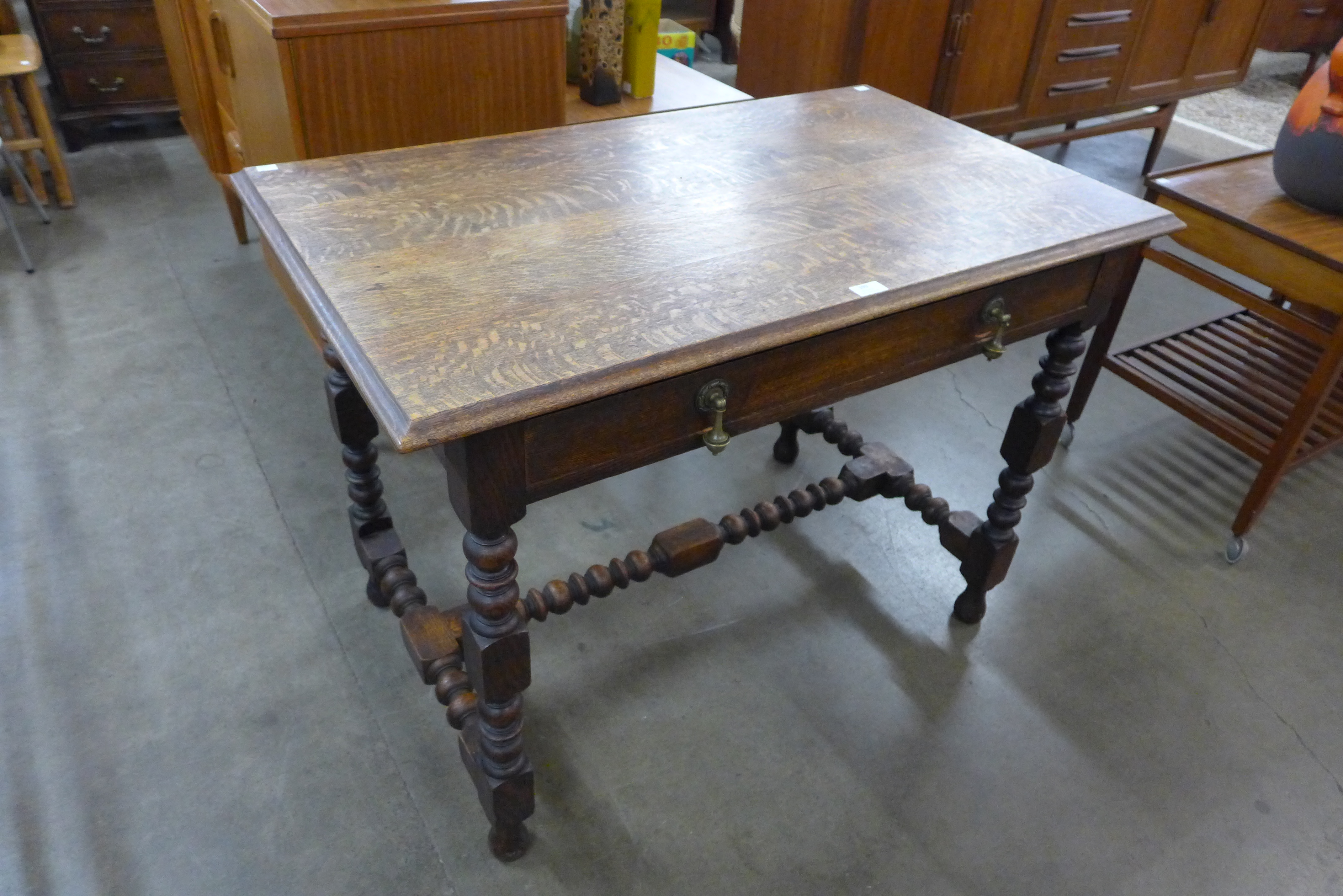 A late 19th Century French oak single drawer writing table - Image 2 of 2