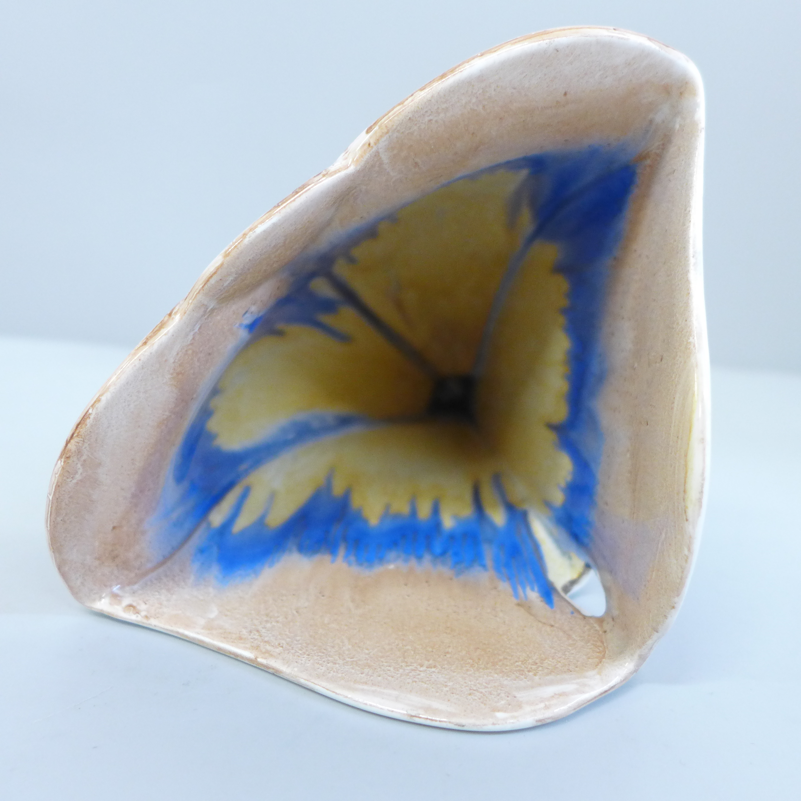 A Shelley pocket corner hanging vase in Harmony Artware (drip) - Bild 3 aus 4