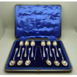 A boxed set of twelve rattail spoons and sugar bows, Sheffield 1913, 196g