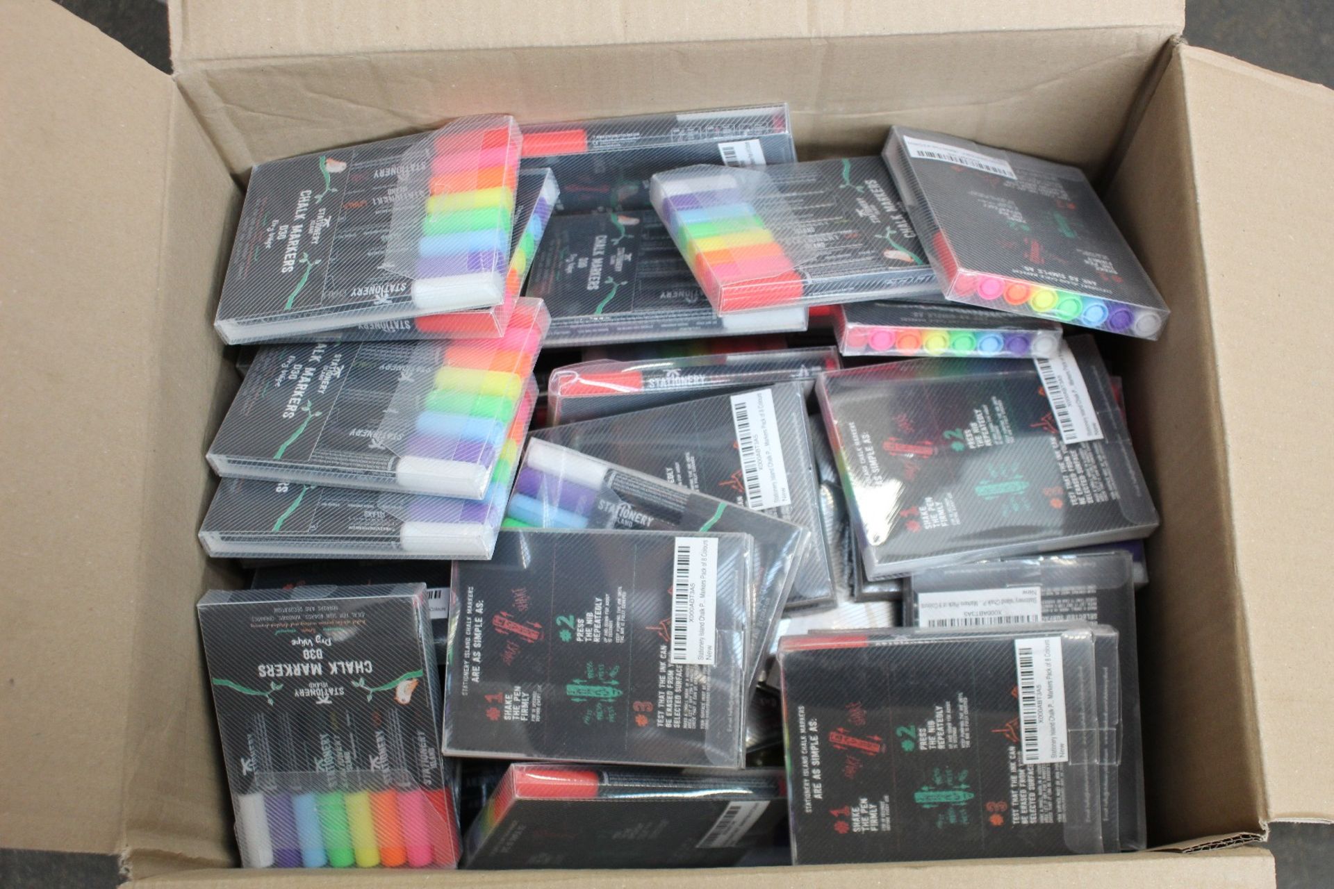 A large quantity of Stationery Island D30 dry wipe chalk markers (Approximately 100 items).