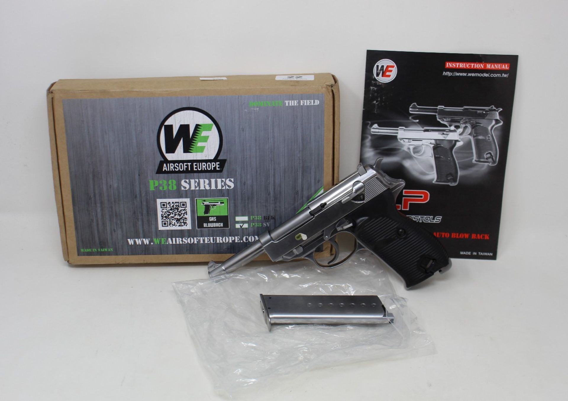 An as new WE Europe Airsoft P38 classic pistol airsoft gun in Silver.