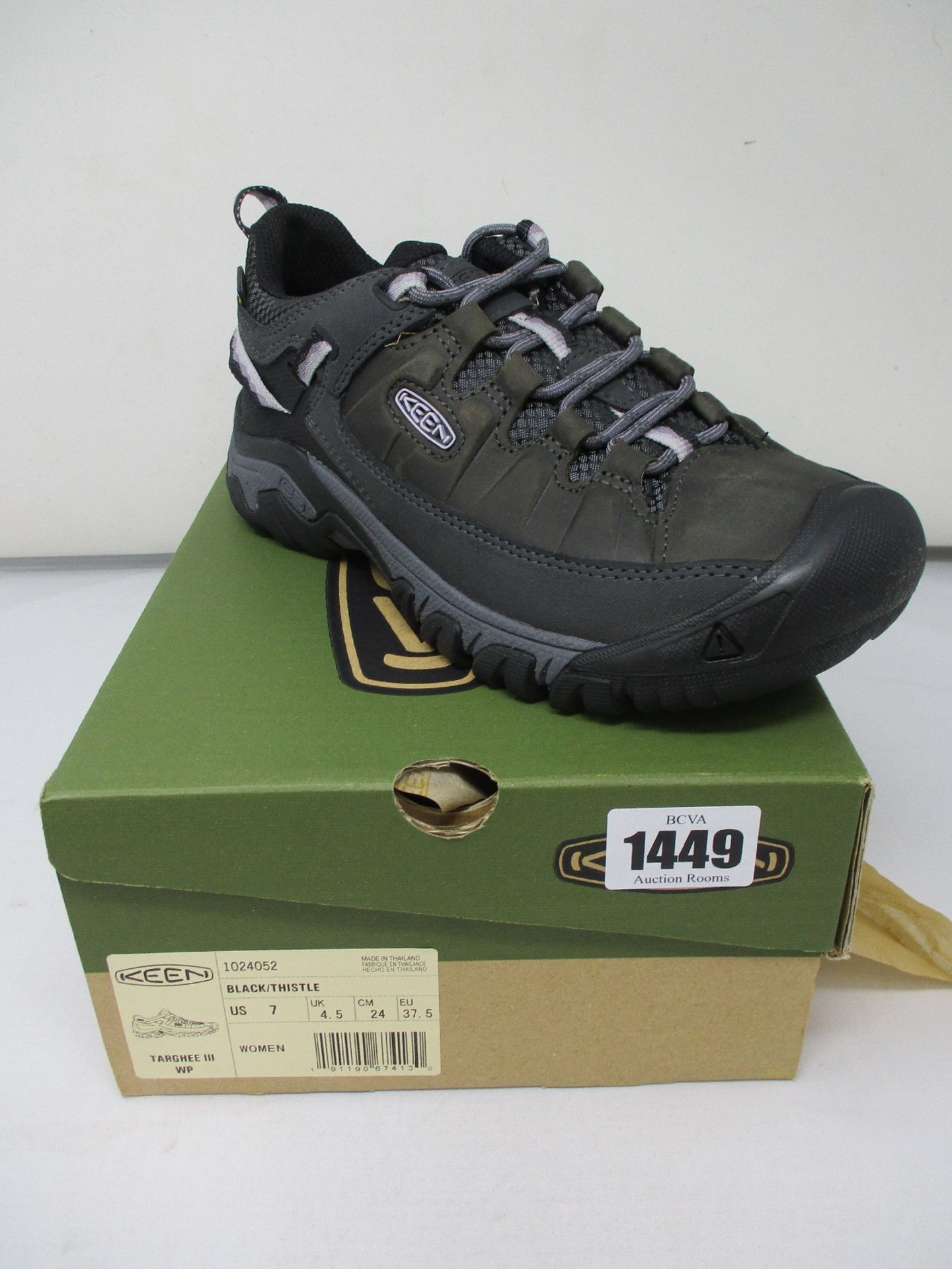 A pair of women's as new Keen Targhee III waterproof hiking shoes (UK 4.5).