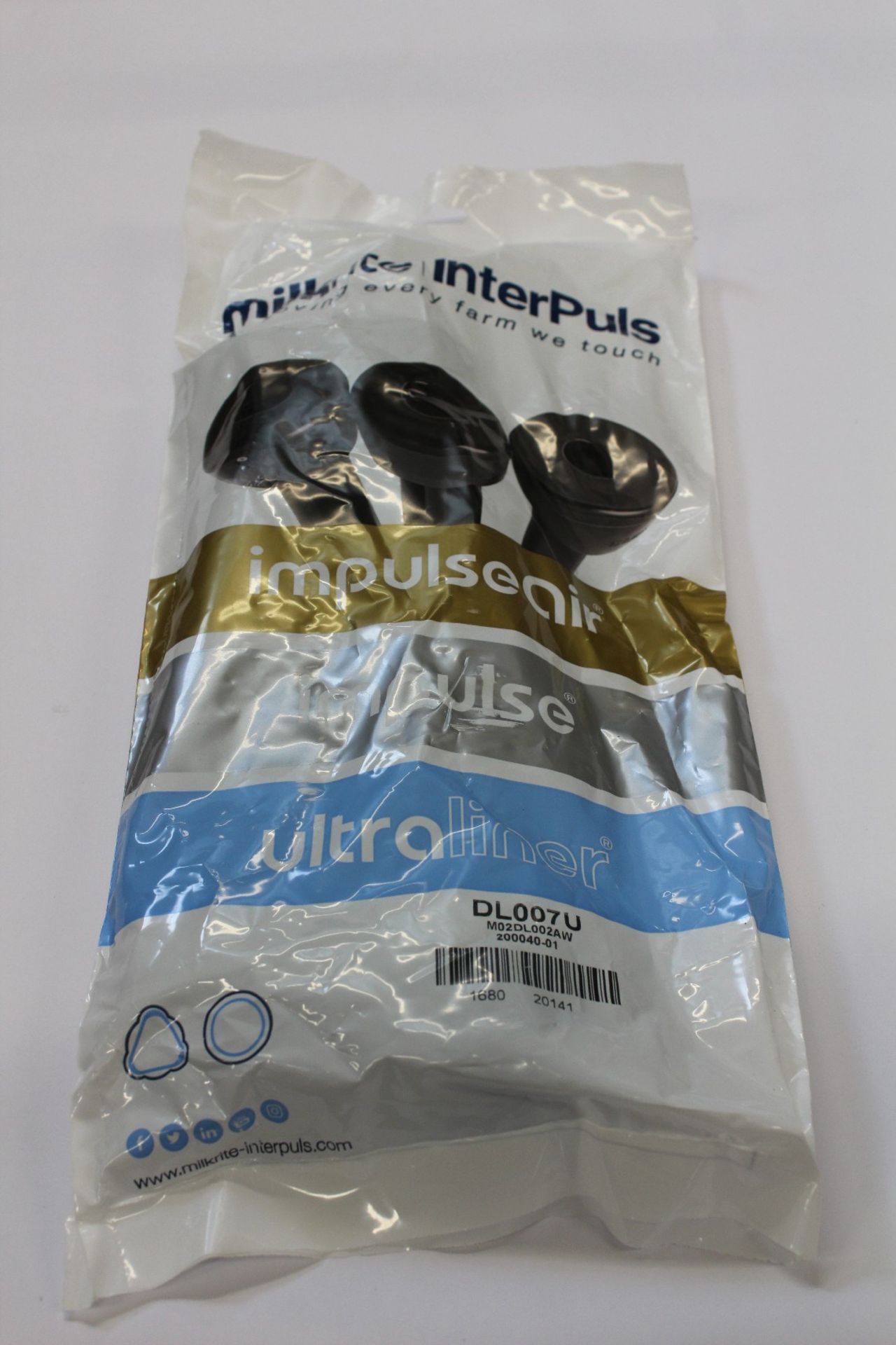 A box of Milkrite InterPulse impulseAir UltraLiner milk dairy liners DL007U 200040-01 (Approximately