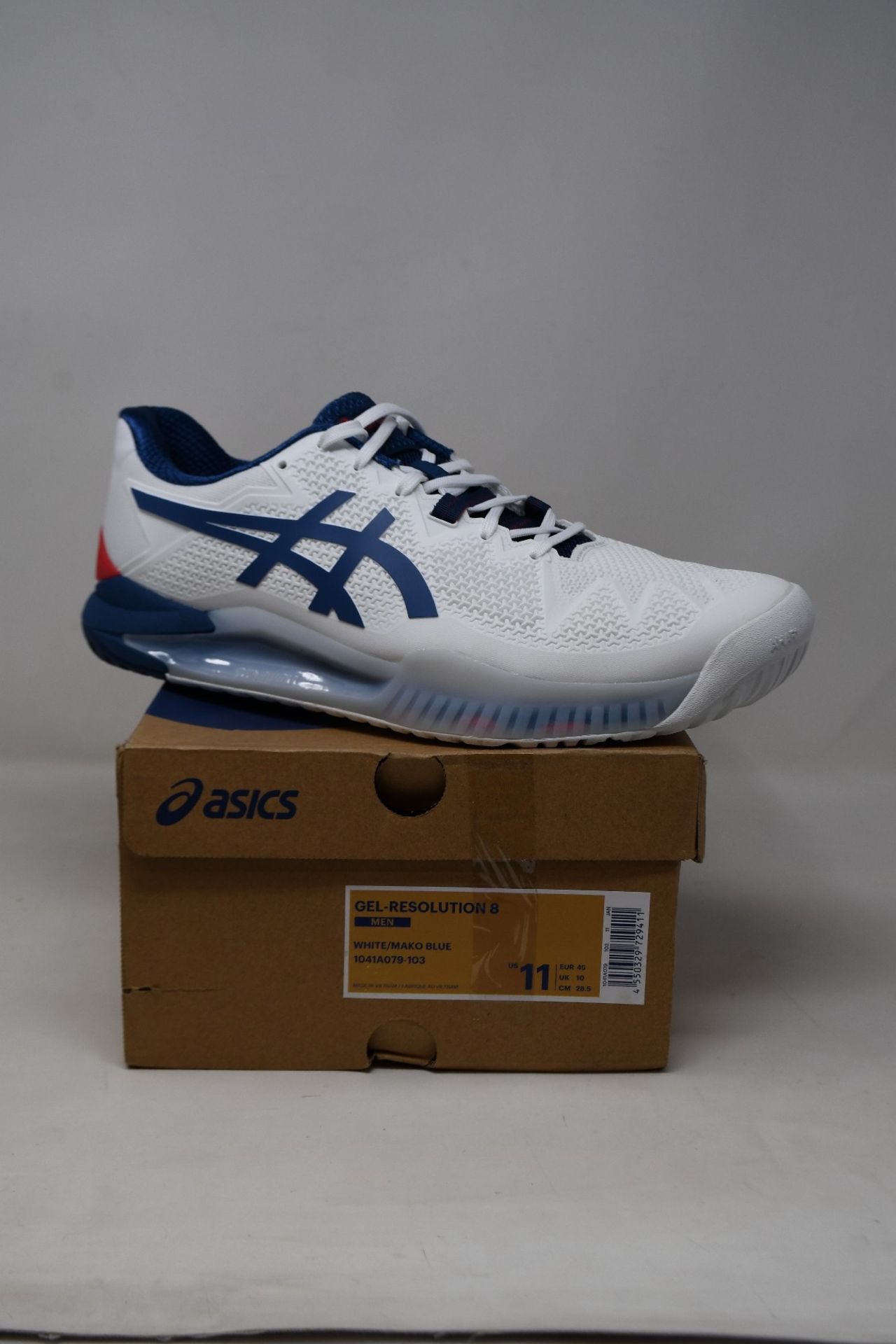 A pair of men's as new Asics Gel-Resolution 8 (UK 10).