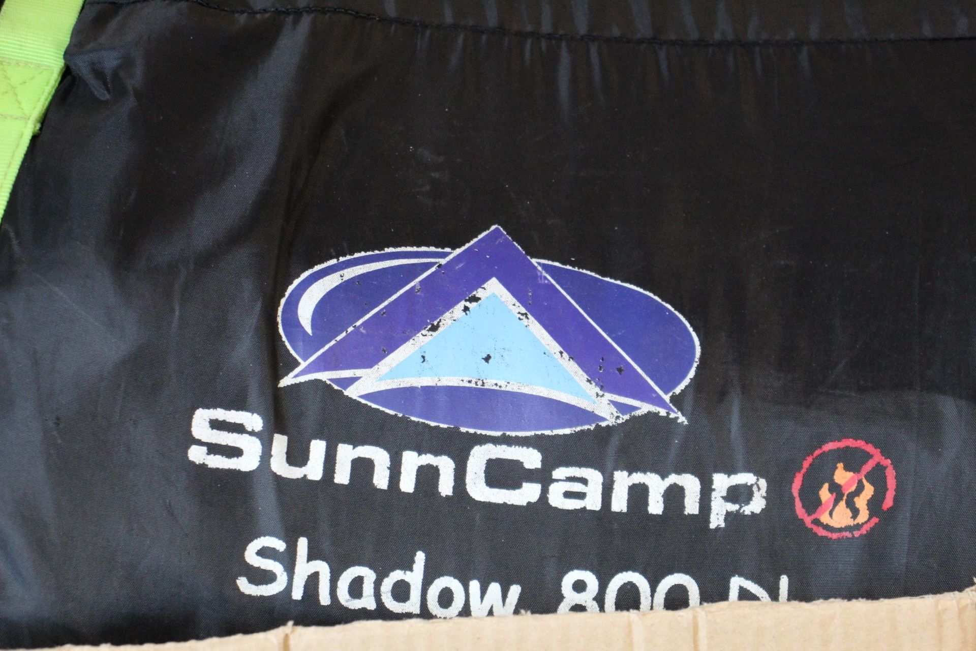 A pre-owned Sunncamp Shadow 800 DL tent (Item untested, viewing advised).