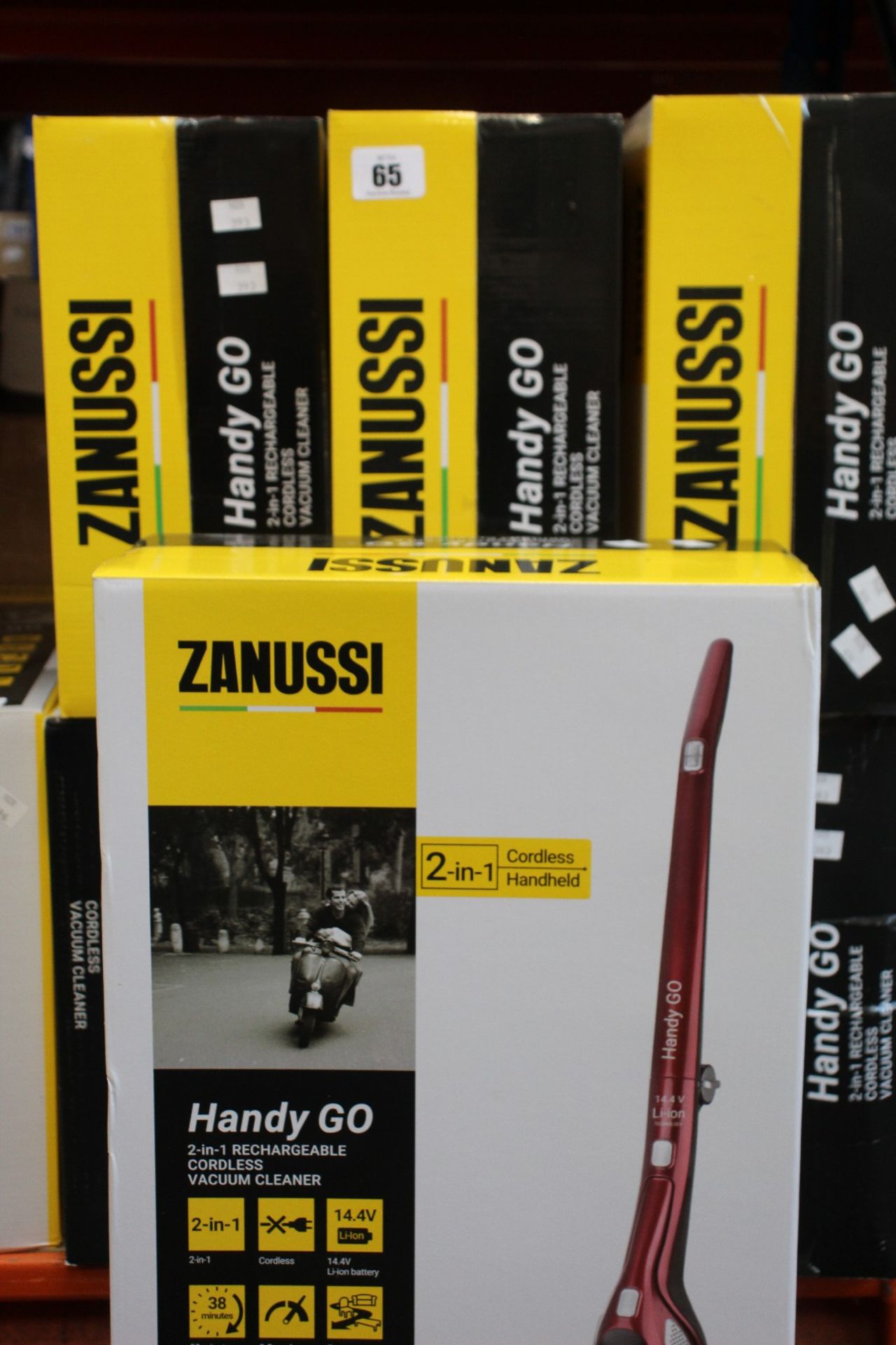 Eight new Zanussi Handy Go 2 in 1, 95W, 0.55L rechargeable cordless vacuum cleaners (ZANDX75) (4 x