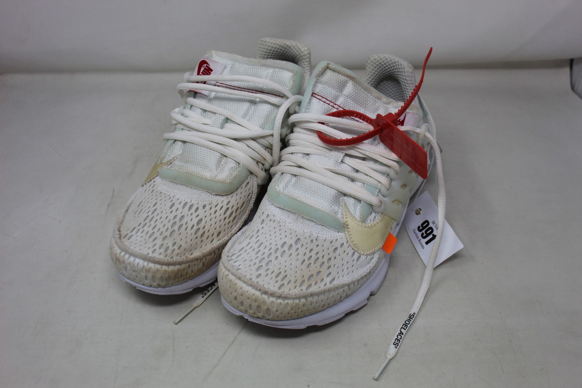 A pair of Nike air BRS 1000 duralon off white trainers with off white tag (UK 8) (No box) (