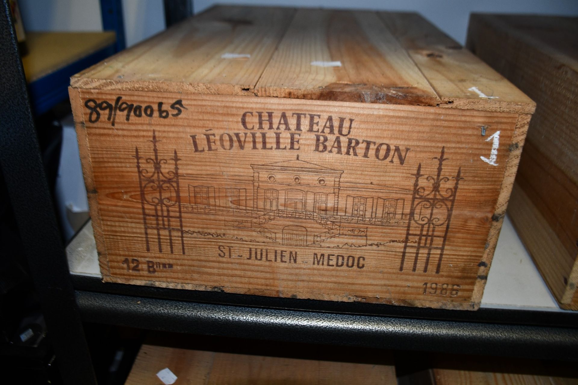 An unopened case of 1986 Chateau Leoville Barton St Julien Medoc (12 Bottles) (Over 18s only).