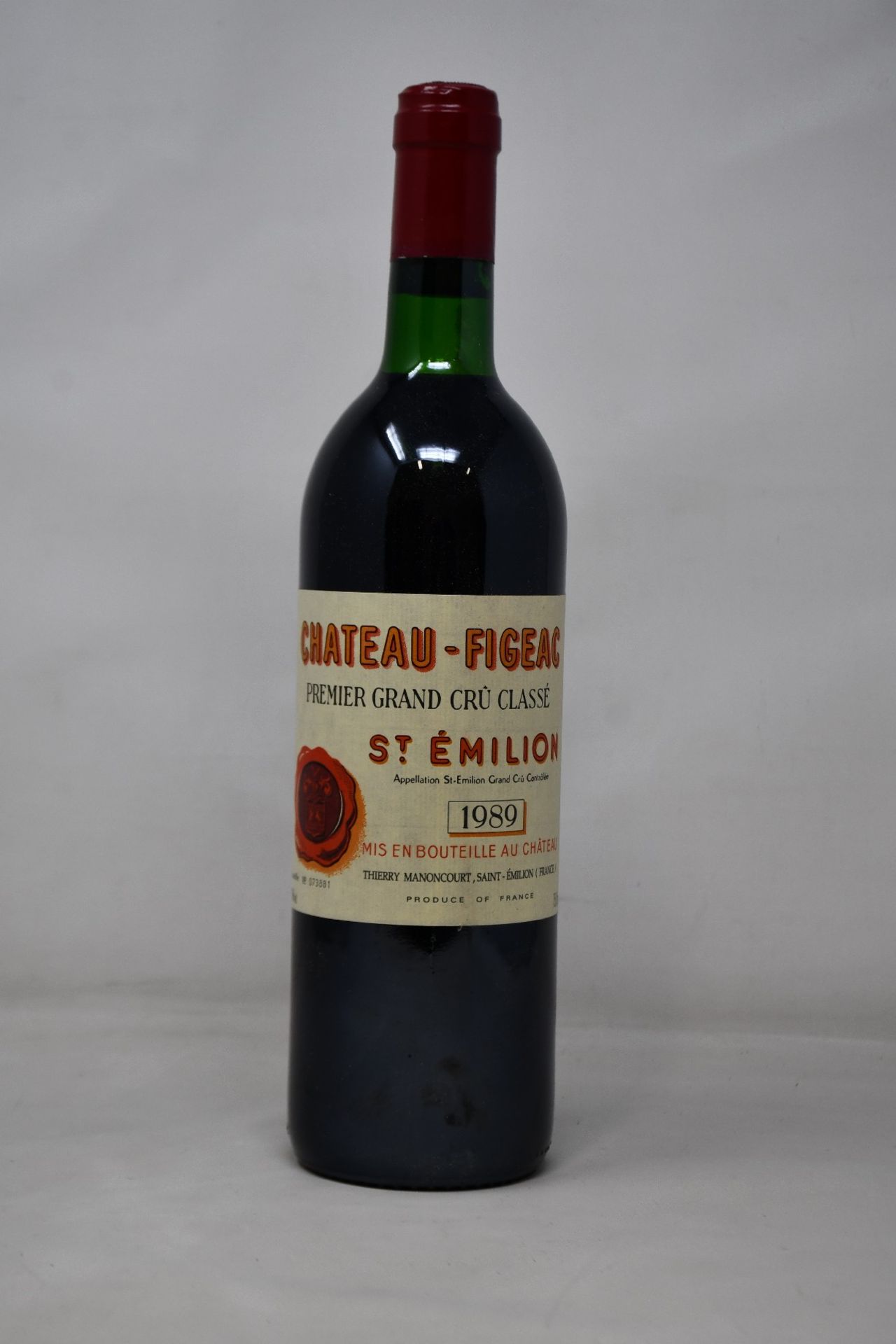 A bottle of 1989 Chateau-Figerac Premier Grand Cru St Emilion (Over 18s only).