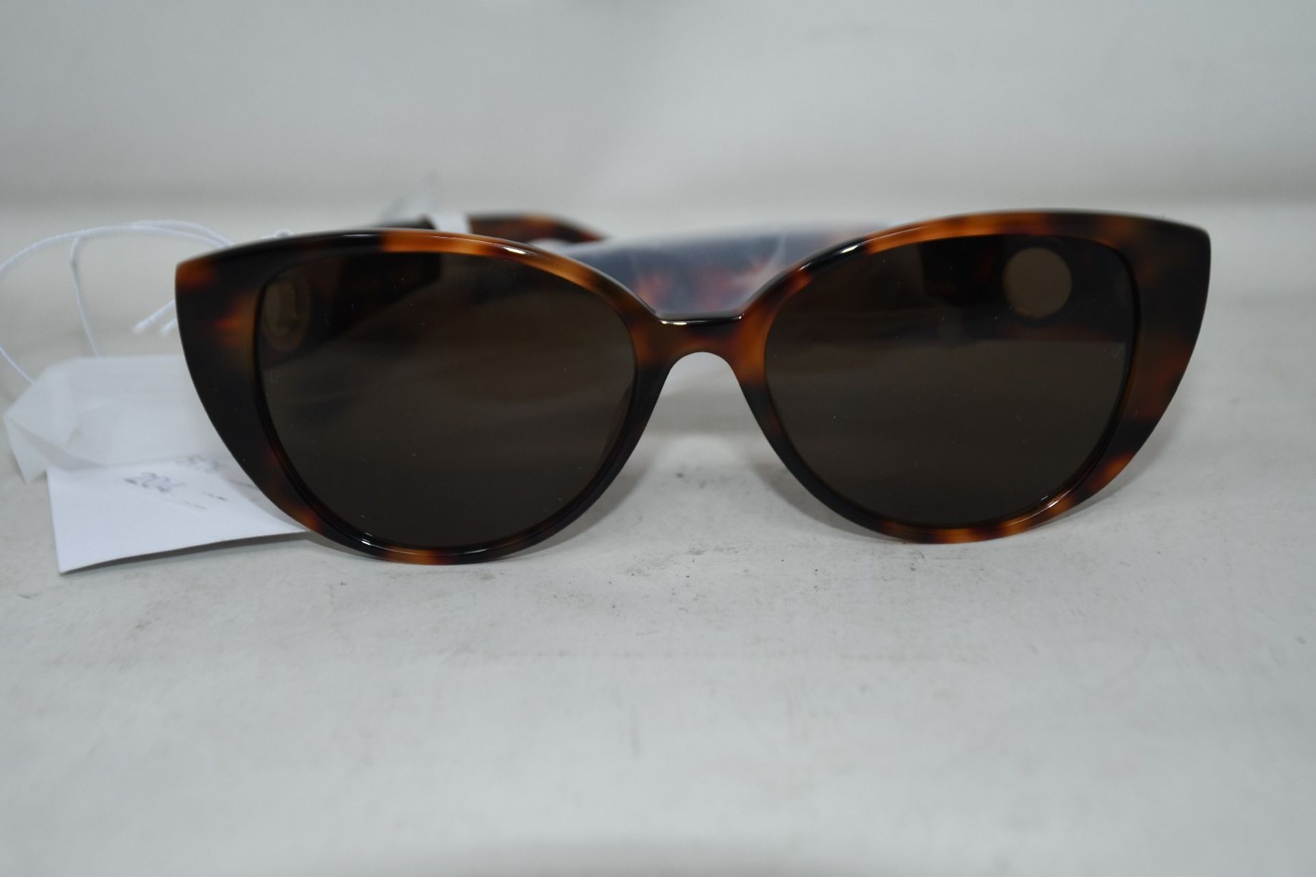 A pair of as new Linda Farrow Sarandon sunglasses (RRP £395 - no case).