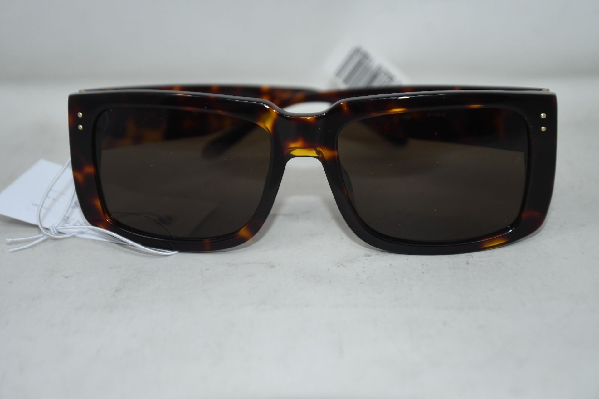 A pair of as new Linda Farrow Morrison sunglasses (RRP £300 - no case).