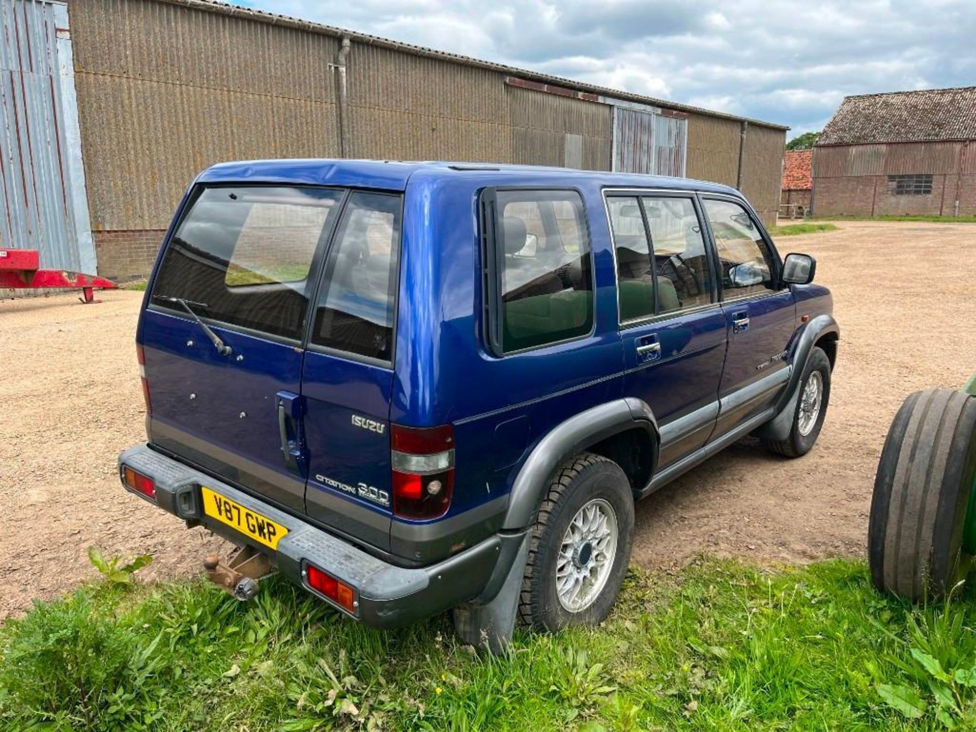 Izuzu Tropper 1999, V-Reg, 1 Years MOT - Image 5 of 8