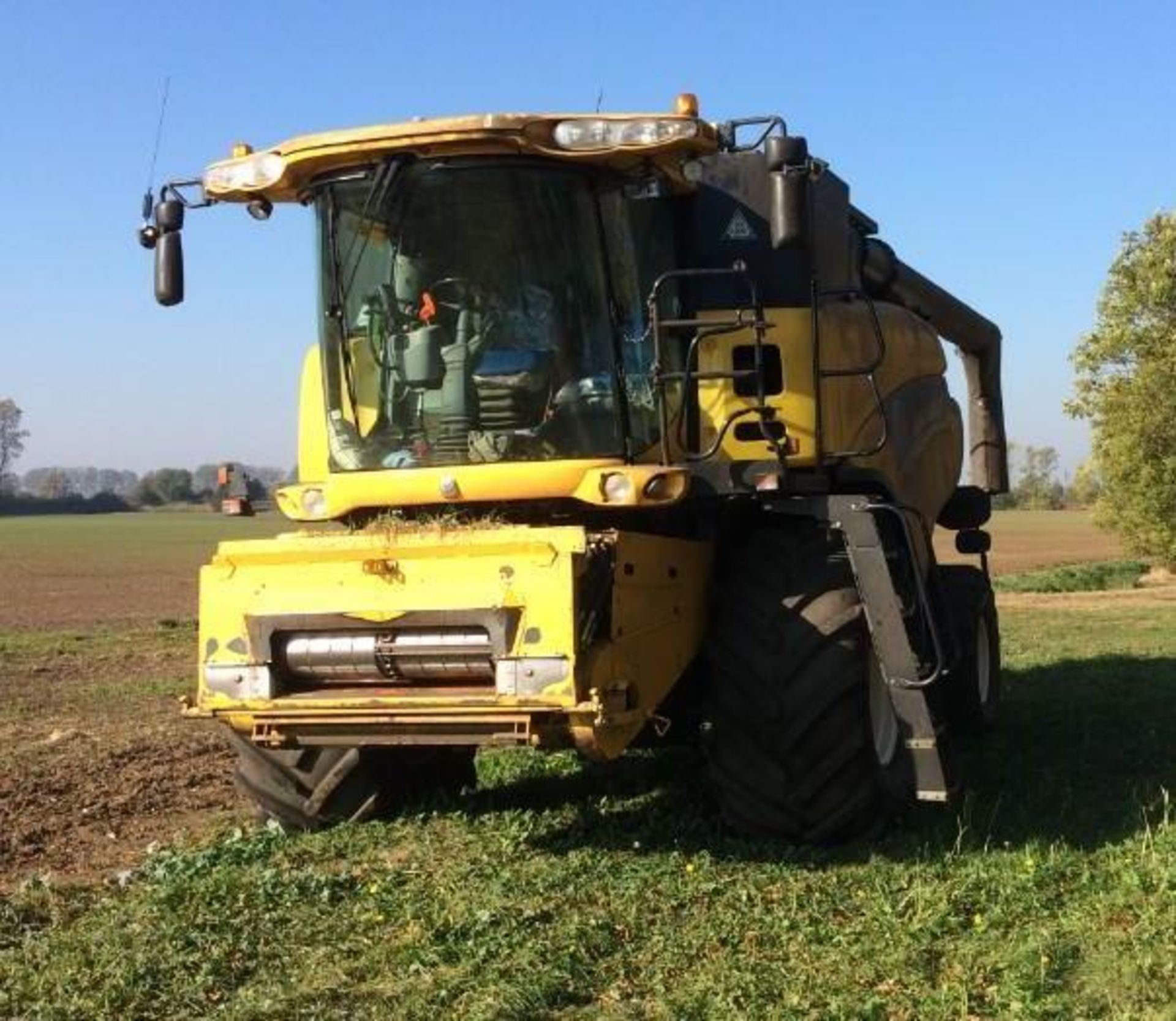 New Holland CR9080