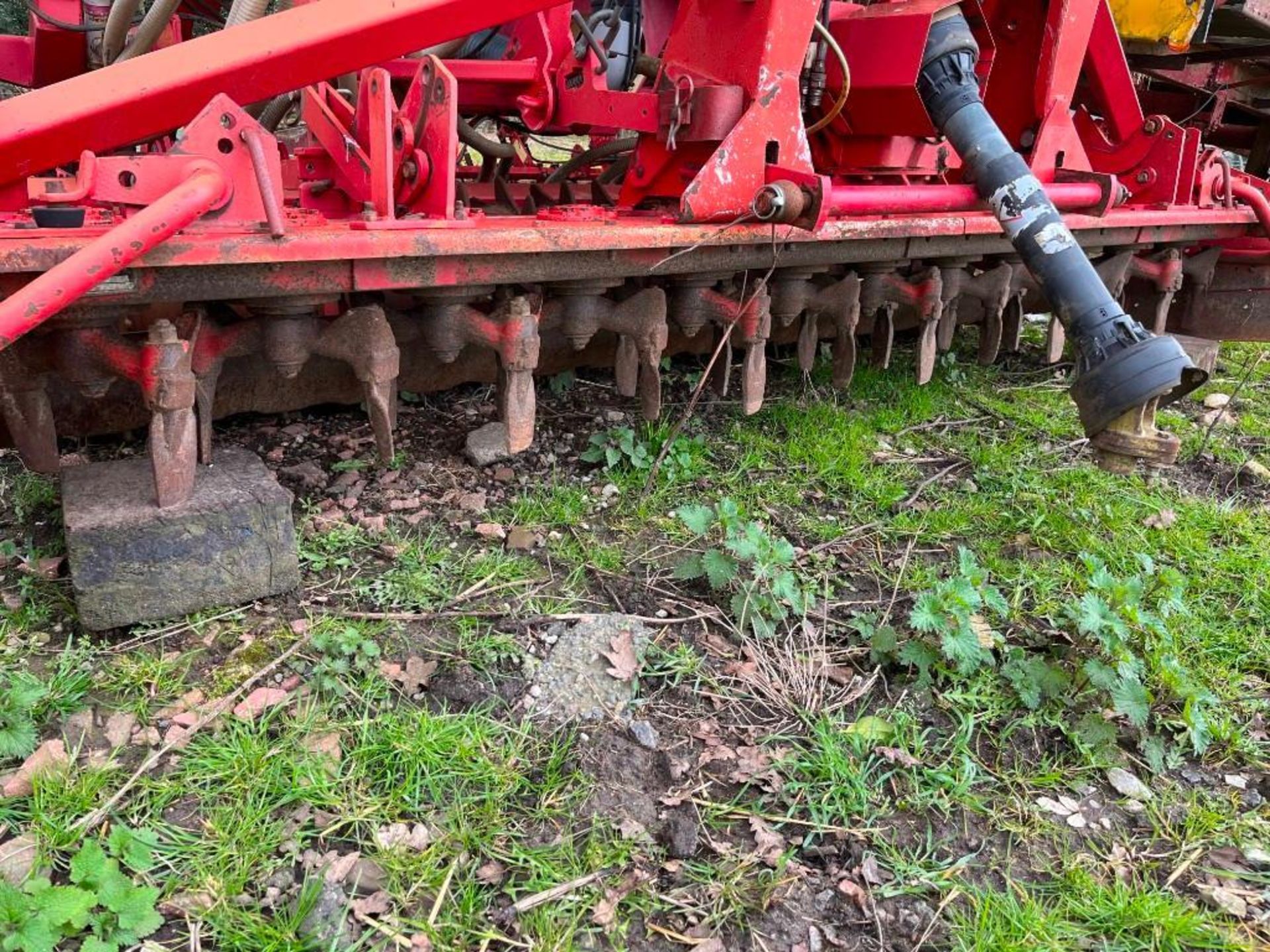 Lely Polymat 3m Combi Drill w/ Lely Terra 300-25 3m Power Harrow - Image 10 of 12