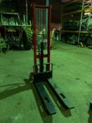 High Lift Pallet Truck