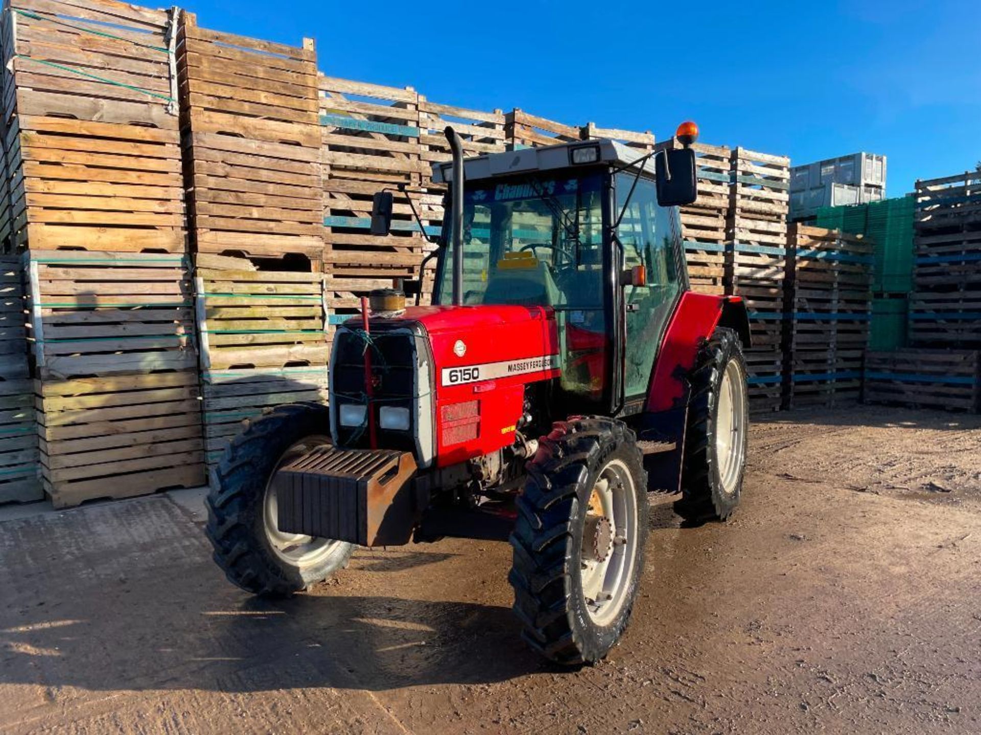 1996 Massey Ferguson 6150 4wd tractor with 2 manual spools and 10no. 45kg wafer weights on 280/85R28 - Image 8 of 21