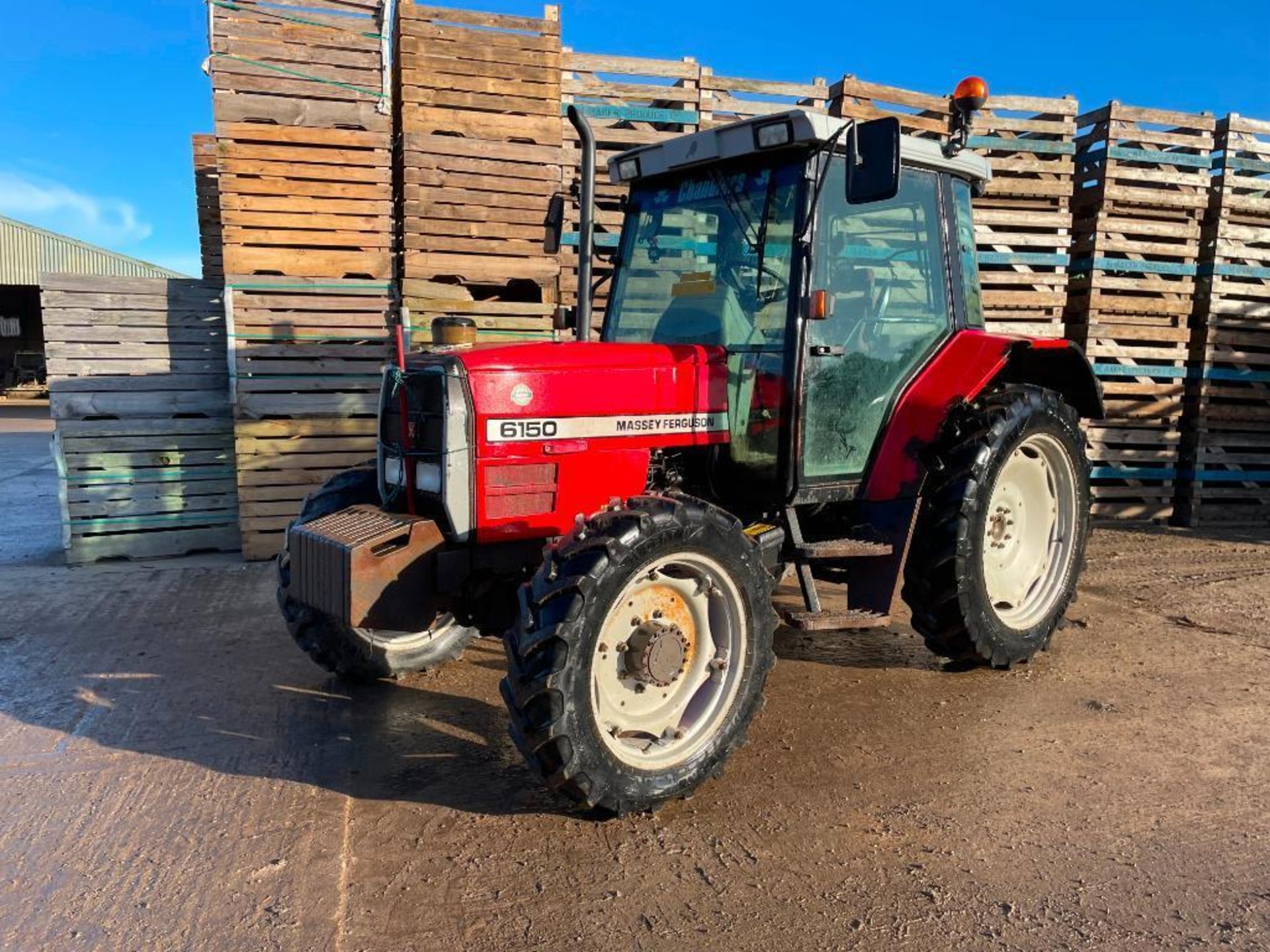 1996 Massey Ferguson 6150 4wd tractor with 2 manual spools and 10no. 45kg wafer weights on 280/85R28 - Image 14 of 21