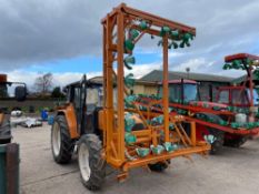 1995 Renault Ceres 4wd tractor with creeper box, 2 manual spools and pick up hitch on 11.2R28 front