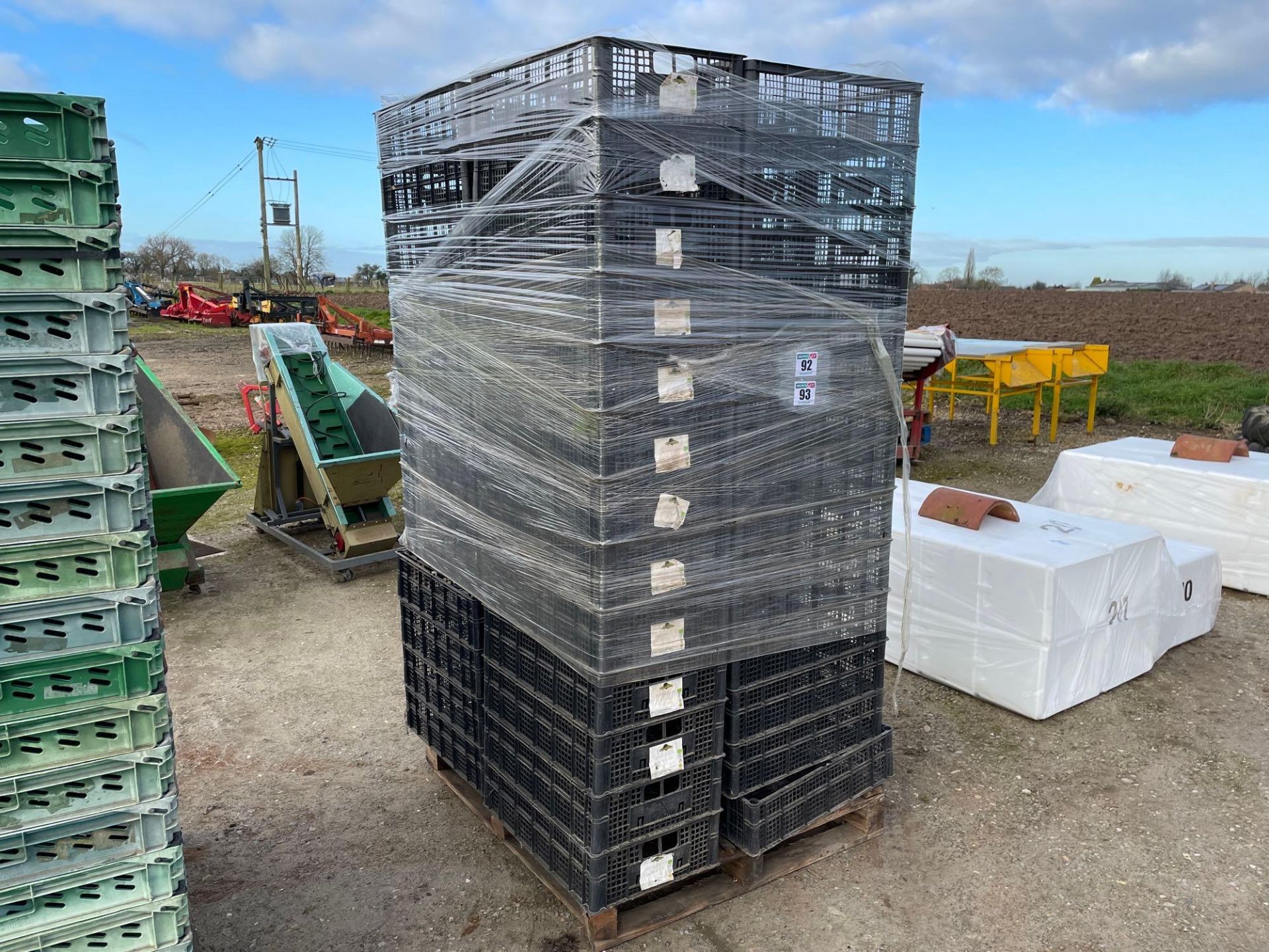 Quantity black plastic crates (approx. 600) - Image 2 of 2