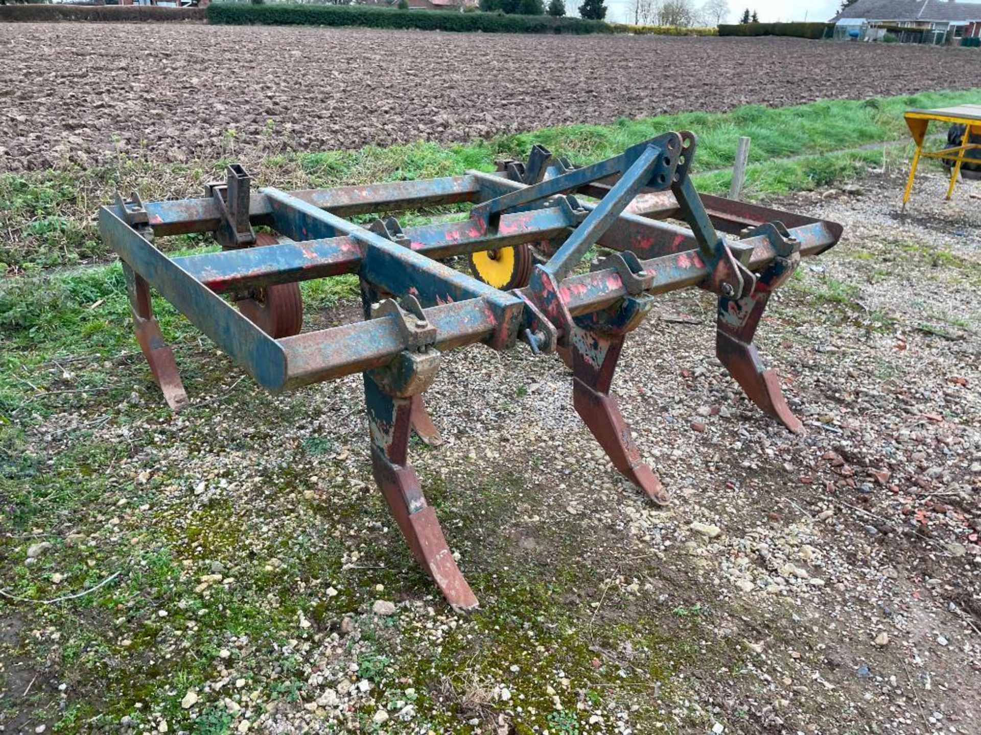 Bomford Supaflow 7 leg cultivator with depth wheels - Image 4 of 4