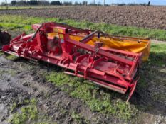 Lely-Terra 350-35 3.5m power harrow with rear tooth packer and rear spray kit