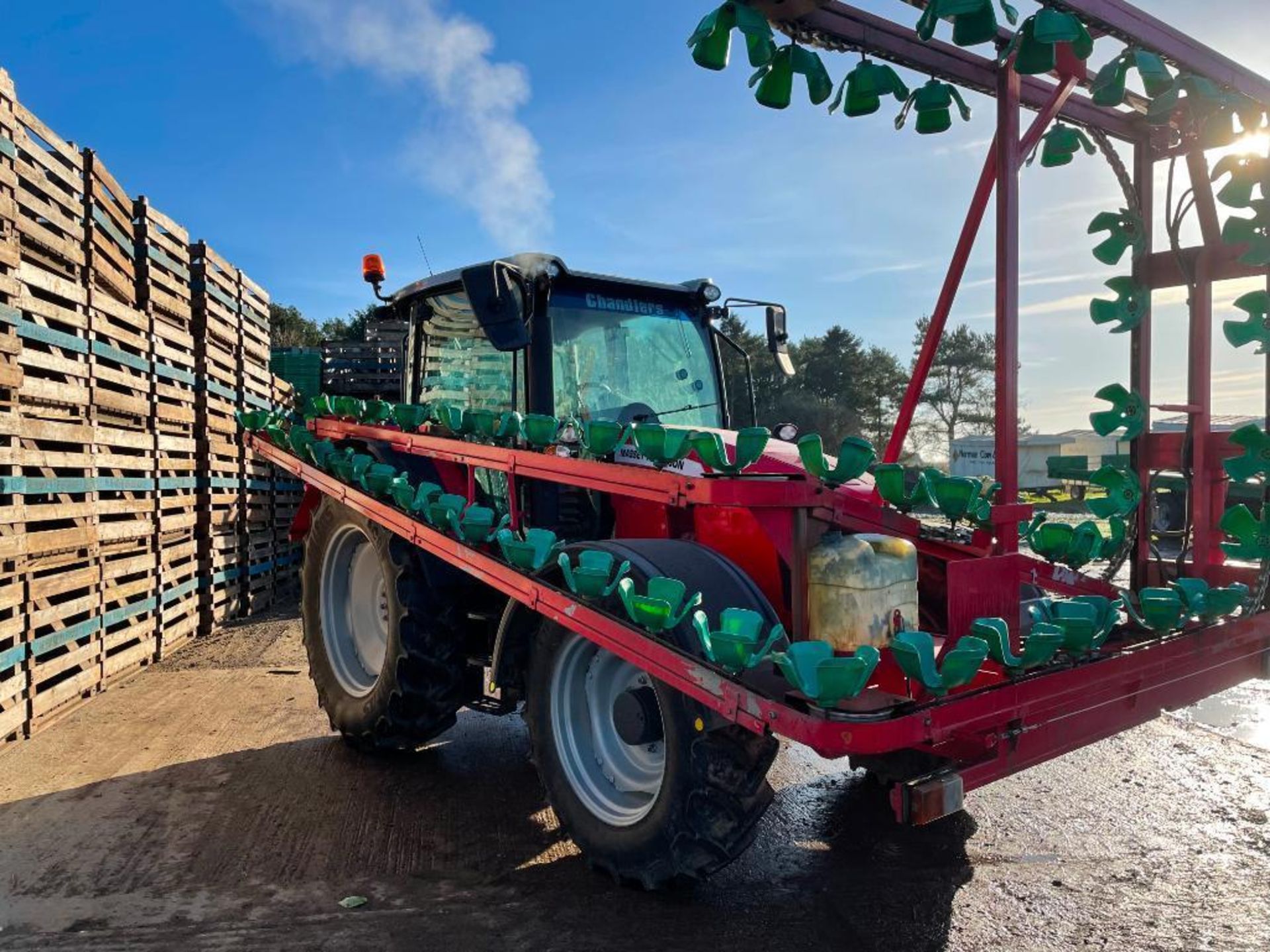 2020 Massey Ferguson 5711 Dyna-4 4wd tractor with 2 spools on 340/85R28 front and 420/85R38 rear whe - Image 19 of 21