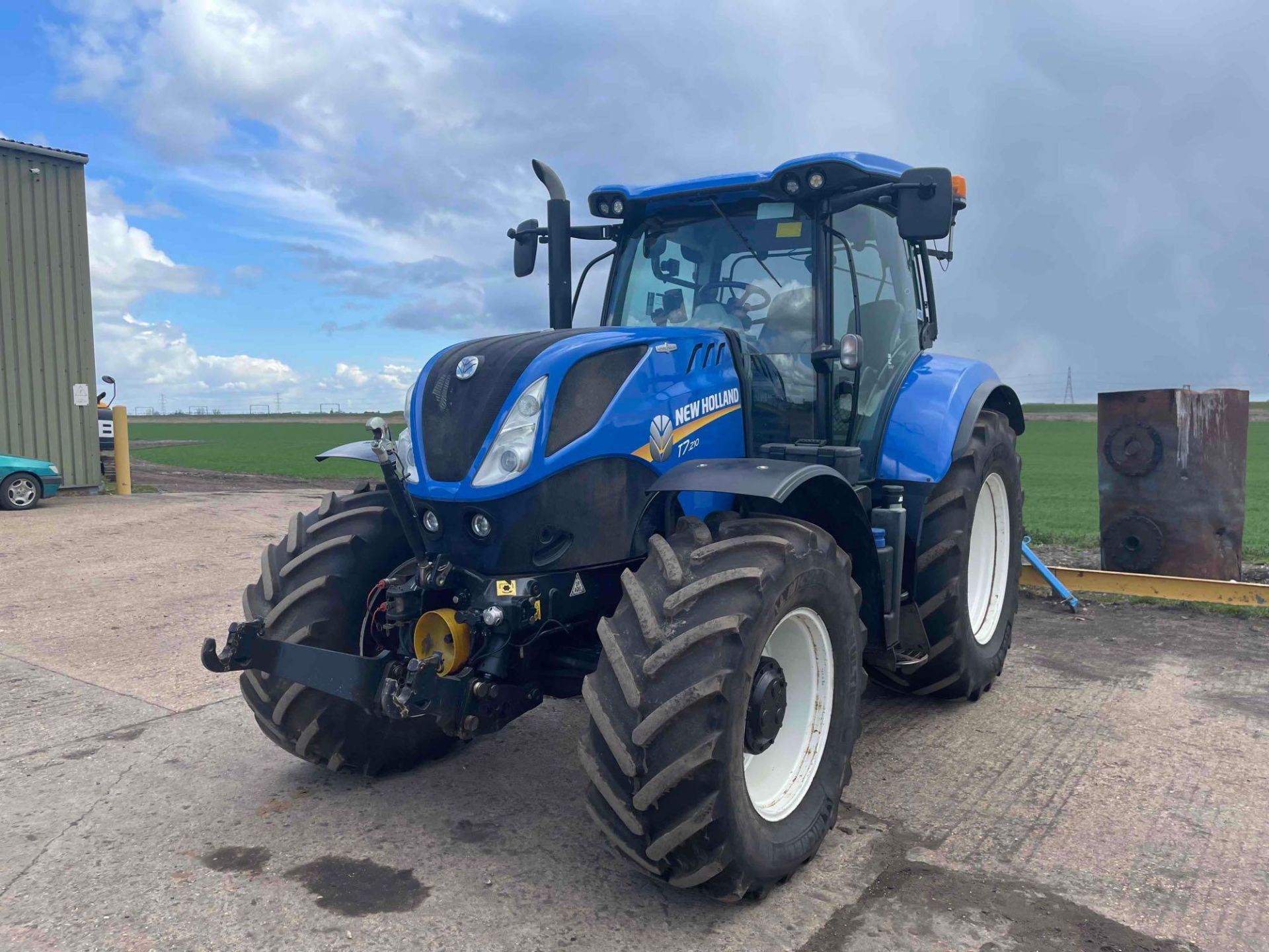 2017 New Holland T7.210 AutoCommand 4wd 50kph tractor with front linkage and PTO, 4 electric spools, - Image 4 of 16