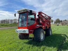 2004 Bateman RB25 self-propelled sprayer with 24m variable geometry booms, 3000l tank, reversing cam