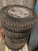 Set 235/85R16 Land Rover alloy wheels and tyres