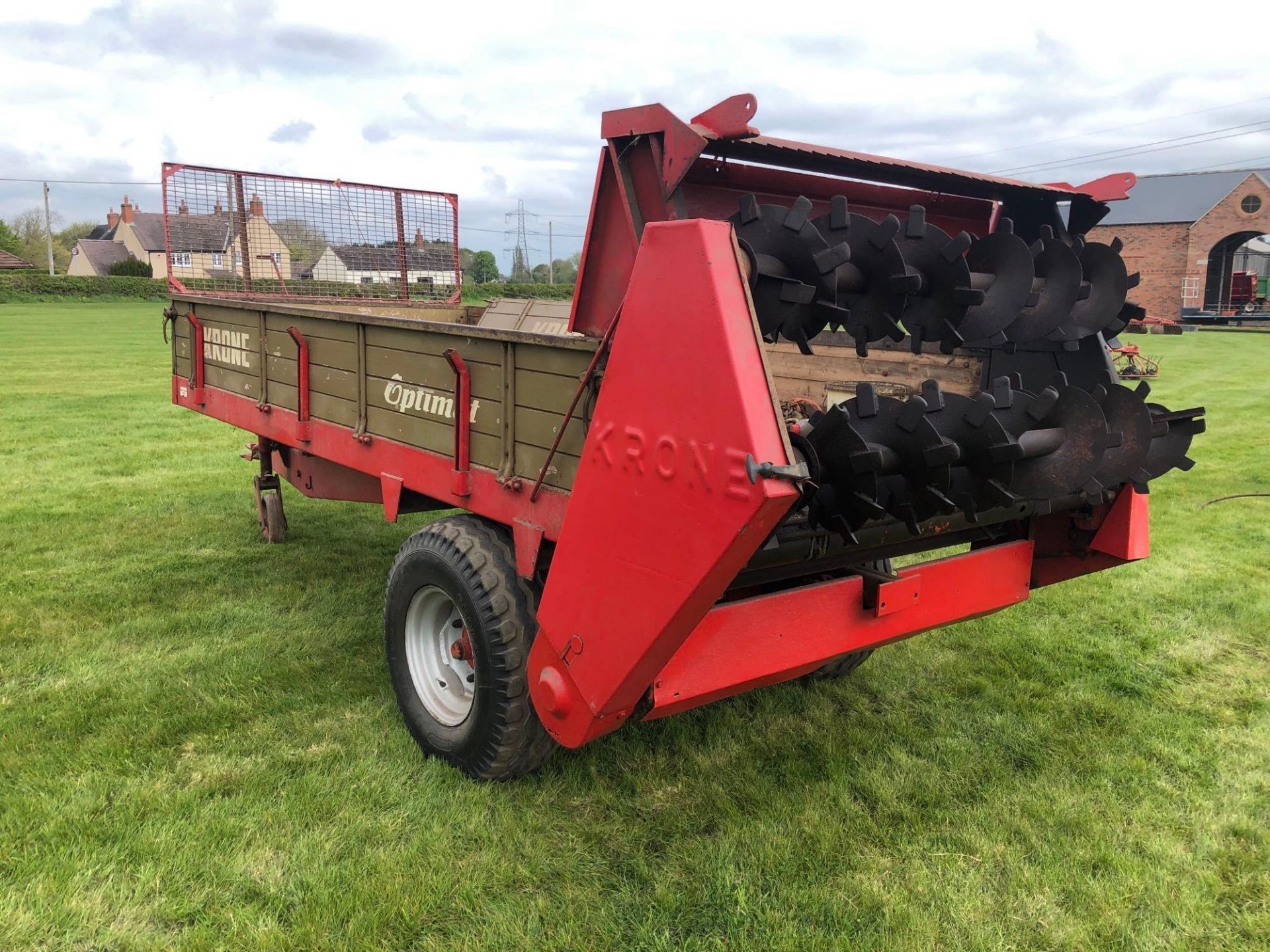 1978 Krone Optimat 4t rear discharge manure spreader with walking floor on 11.5/80-15 wheels and tyr - Image 6 of 6