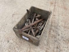 Quantity hinges, bolts, gate pins etc