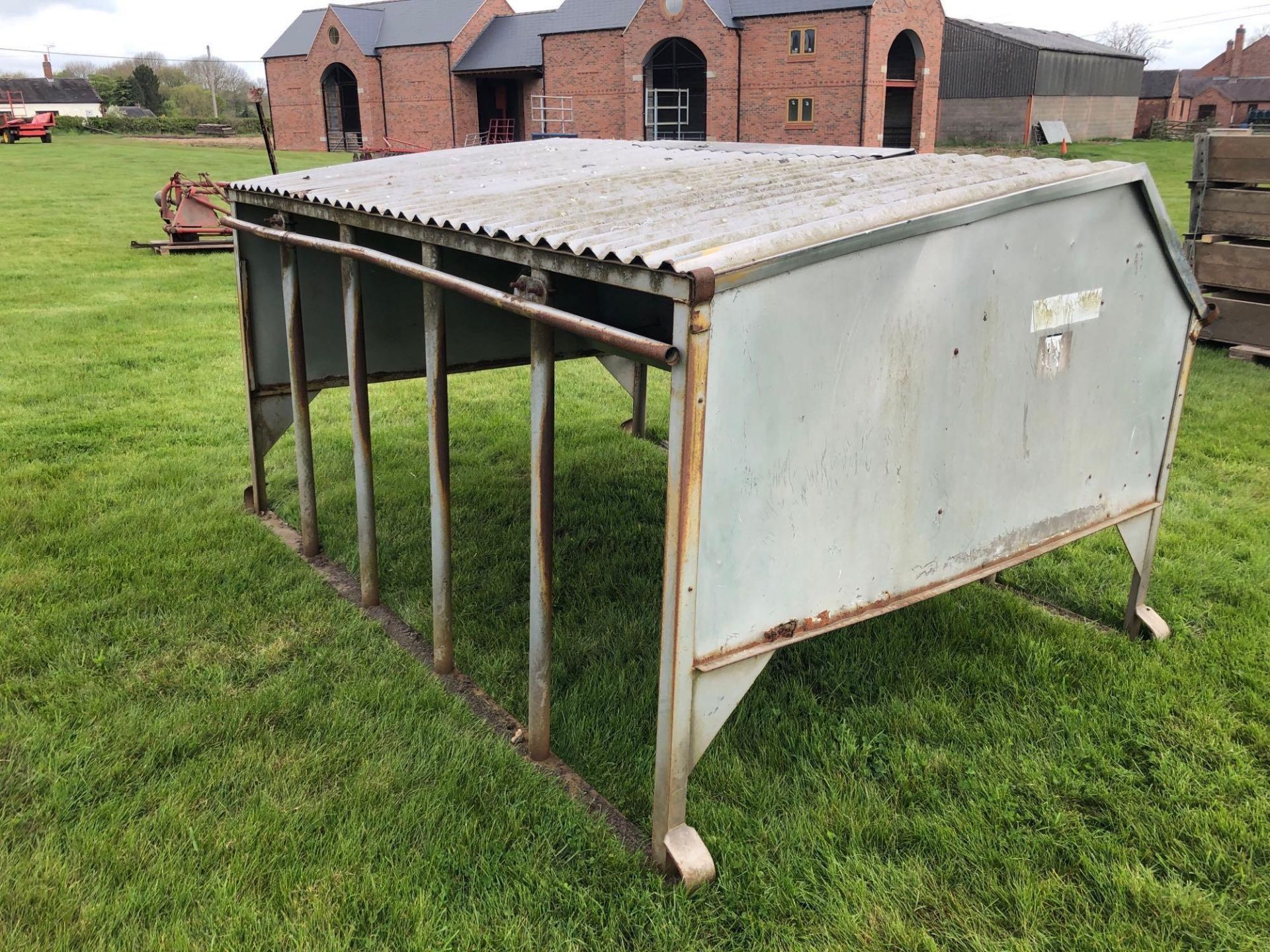 Ritchie galvanised calf creep feeder - Image 3 of 7