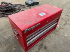 Snap-on top chest