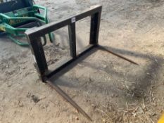 2011 Slewtic bale spike with Sanderson brackets. Serial No: 1684