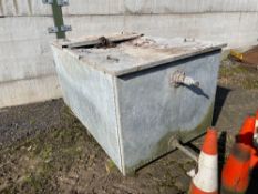 Galvanised water tank 4' 2" x 3' 3" x 6' 6"