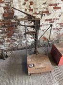 Walter Danks & Co Ltd Scales