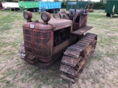 International BTD6 vintage metal tracked crawler, 12" tracks. Serial No: 2928. Non-runner