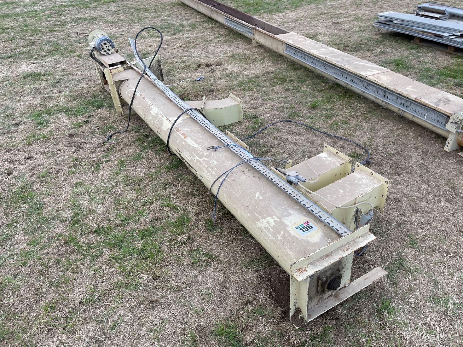 Carrier Tailing auger